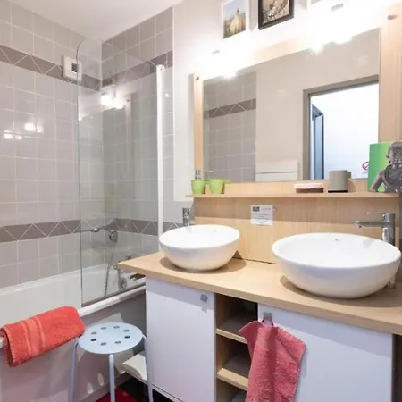 Appartement Proche Village - 10 Pers. - Fr-1-403-115