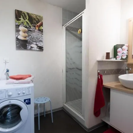 Proche Village - 10 Pers. - Fr-1-403-115