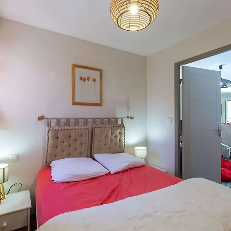 Proche Village - 10 Pers. - Fr-1-403-115 Apartment