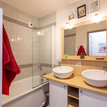 Proche Village - 10 Pers. - Fr-1-403-115 Apartment